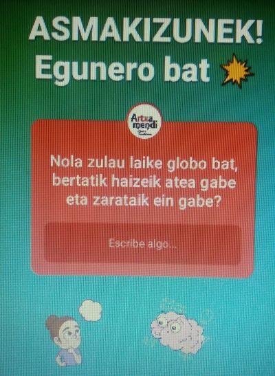 Asmakizunekin jolasean